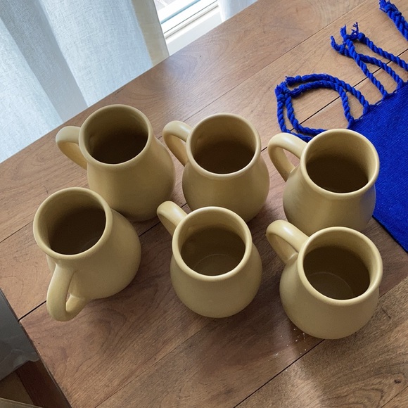 Vintage Spanish earthenware pitcher and cup set - Picture 7 of 7